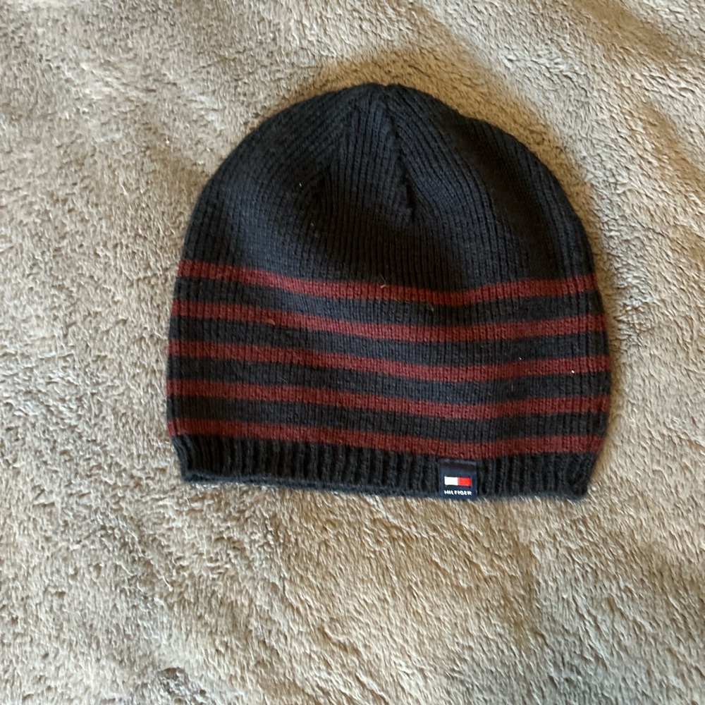 Tommy Hilfiger vintage red and navy blue beanie
